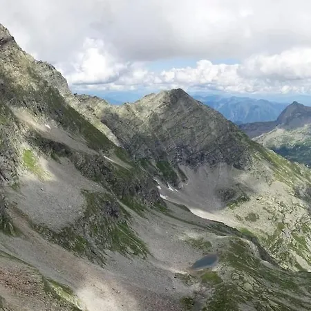 아파트 Haus Mondelli By Interhome 사스-알마겔