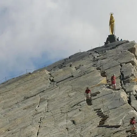 Haus Mondelli By Interhome 아파트 사스-알마겔